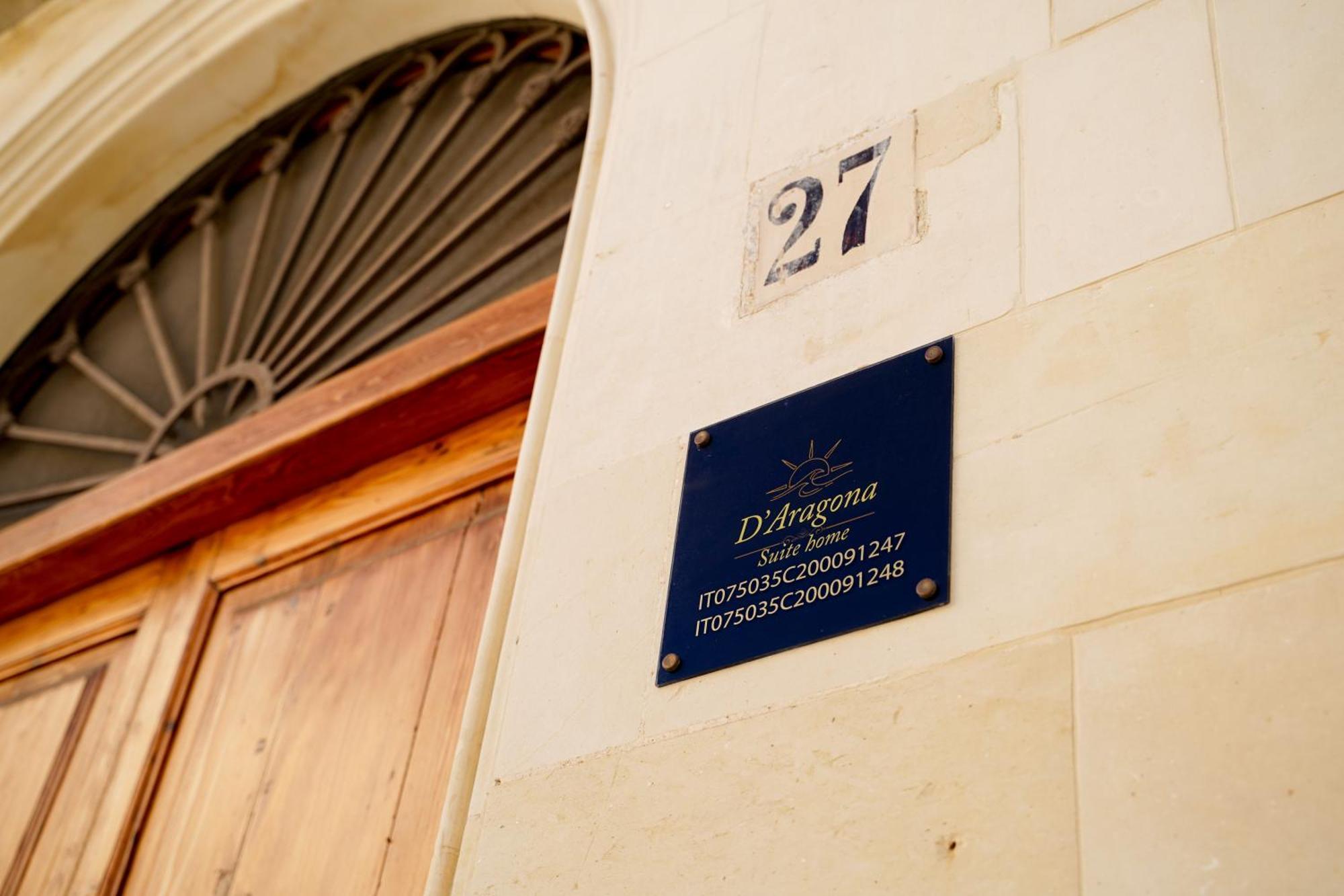 Suite Home D'Aragona Lecce Exterior foto