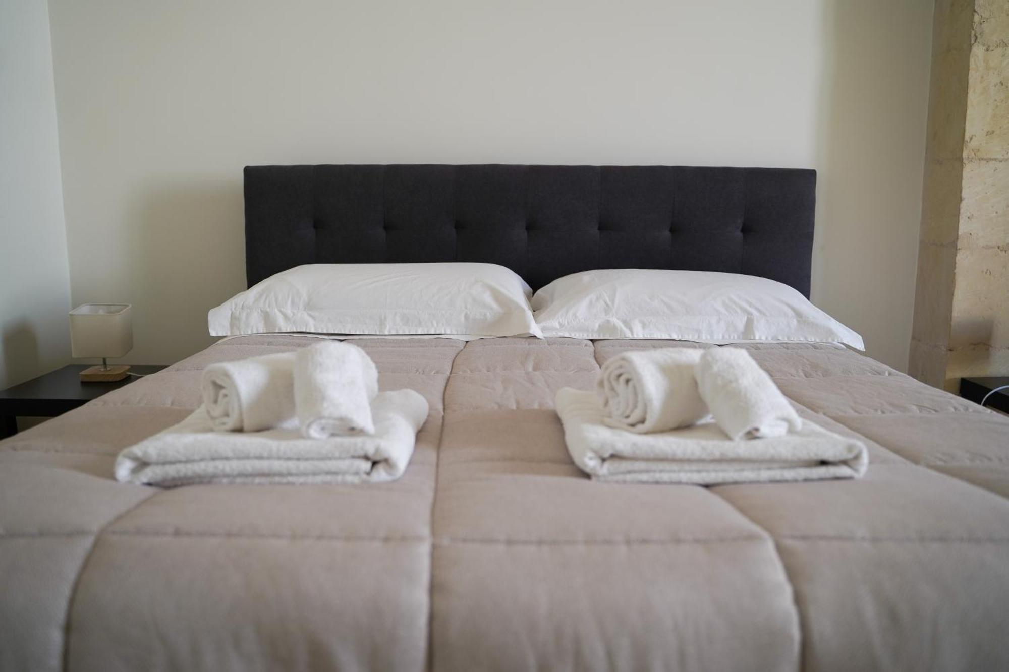 Suite Home D'Aragona Lecce Exterior foto