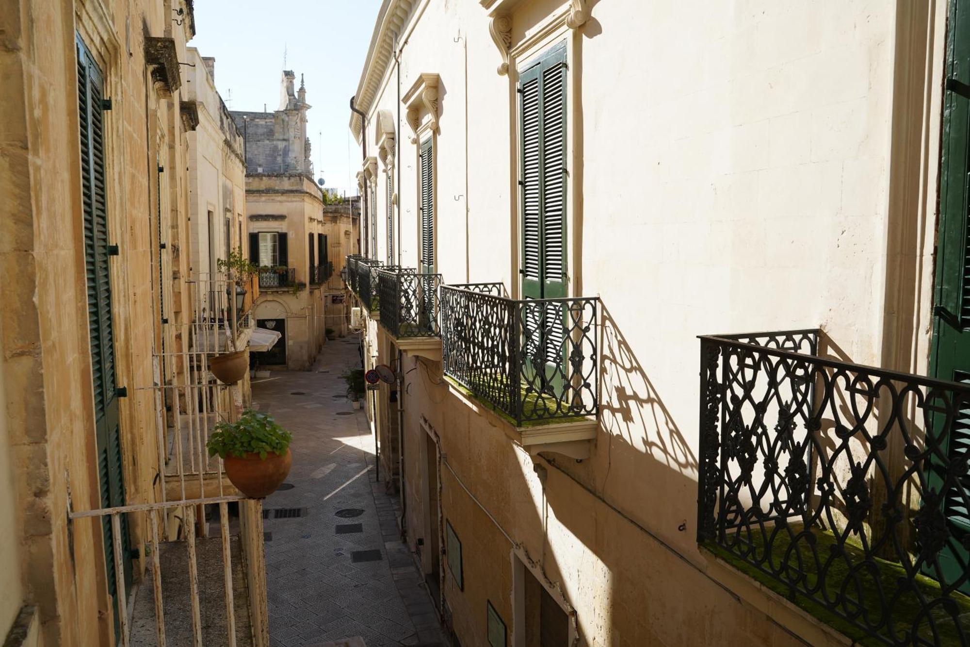 Suite Home D'Aragona Lecce Exterior foto